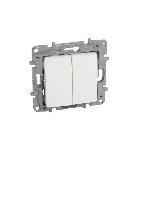 (Preview 1) Niloe διακόπτης κομμυτατέρ λευκός LEGRAND